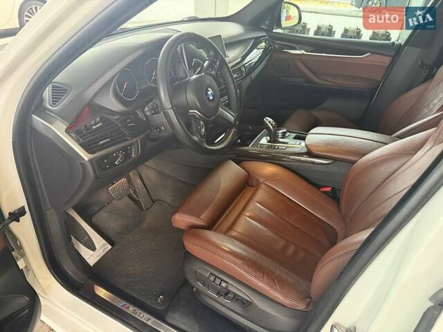 Білий БМВ Х5 М, об'ємом двигуна 2.99 л та пробігом 220 тис. км за 25500 $, фото 4 на Automoto.ua