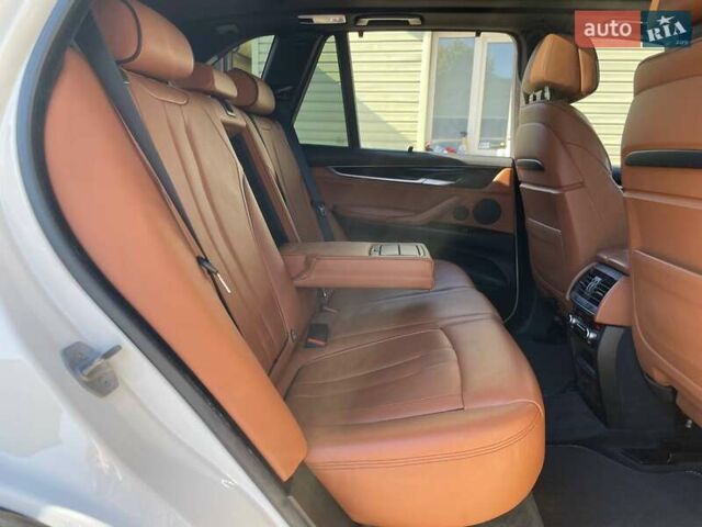 БМВ Х5 М 2014 в Киеве на Automoto.ua Белый БМВ Х5 М, объемом двигателя 2.99 л и пробегом 206 тыс. км за 29990 $, фото 11 на Automoto.ua