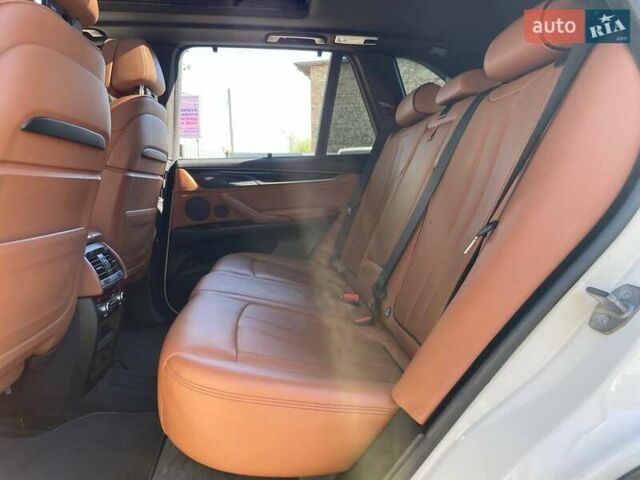 БМВ Х5 М 2014 в Киеве на Automoto.ua Белый БМВ Х5 М, объемом двигателя 2.99 л и пробегом 206 тыс. км за 29990 $, фото 9 на Automoto.ua