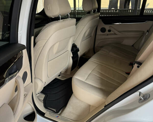 Белый БМВ Х5 М, объемом двигателя 2.99 л и пробегом 116 тыс. км за 36000 $, фото 14 на Automoto.ua