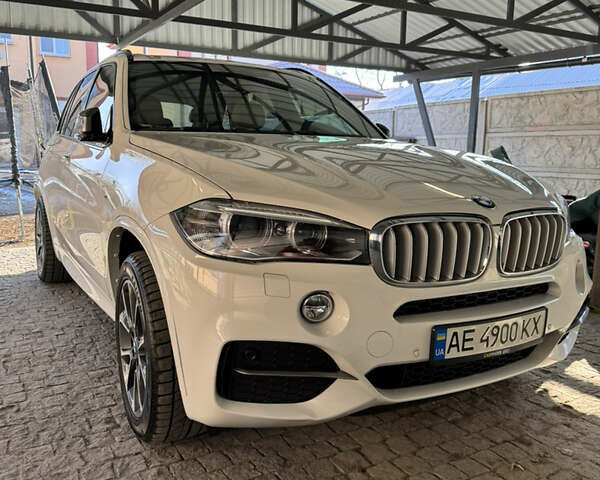 Белый БМВ Х5 М, объемом двигателя 2.99 л и пробегом 116 тыс. км за 36000 $, фото 4 на Automoto.ua