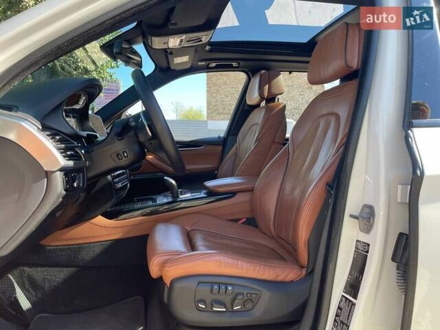БМВ Х5 М 2014 в Киеве на Automoto.ua Белый БМВ Х5 М, объемом двигателя 2.99 л и пробегом 206 тыс. км за 29990 $, фото 8 на Automoto.ua