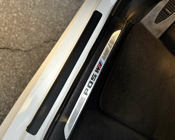 Белый БМВ Х5 М, объемом двигателя 2.99 л и пробегом 230 тыс. км за 37000 $, фото 12 на Automoto.ua