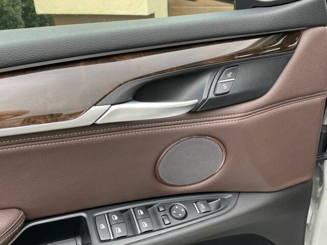 Белый БМВ Х5 М, объемом двигателя 4.4 л и пробегом 70 тыс. км за 36500 $, фото 20 на Automoto.ua