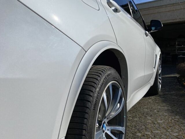 Белый БМВ Х5 М, объемом двигателя 4.4 л и пробегом 70 тыс. км за 36500 $, фото 7 на Automoto.ua