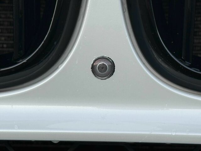 Білий БМВ Х5 М, об'ємом двигуна 3 л та пробігом 173 тис. км за 25500 $, фото 13 на Automoto.ua