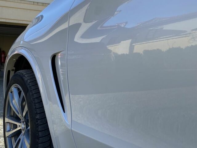 Белый БМВ Х5 М, объемом двигателя 4.4 л и пробегом 70 тыс. км за 36500 $, фото 9 на Automoto.ua