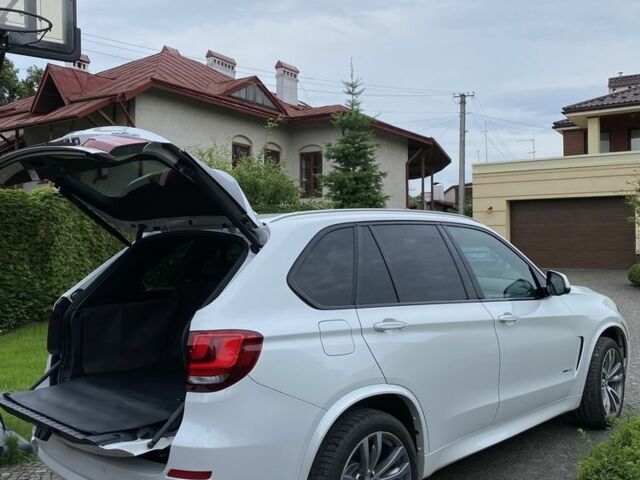 Белый БМВ Х5 М, объемом двигателя 4.4 л и пробегом 70 тыс. км за 36500 $, фото 2 на Automoto.ua