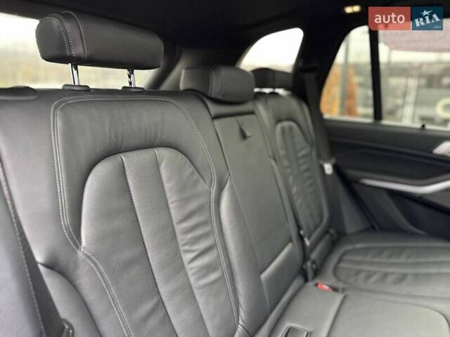 Белый БМВ Х5 М, объемом двигателя 4.4 л и пробегом 56 тыс. км за 55000 $, фото 49 на Automoto.ua