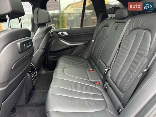 Белый БМВ Х5 М, объемом двигателя 4.4 л и пробегом 56 тыс. км за 55000 $, фото 47 на Automoto.ua