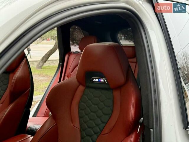 Белый БМВ Х5 М, объемом двигателя 4.4 л и пробегом 46 тыс. км за 79900 $, фото 24 на Automoto.ua