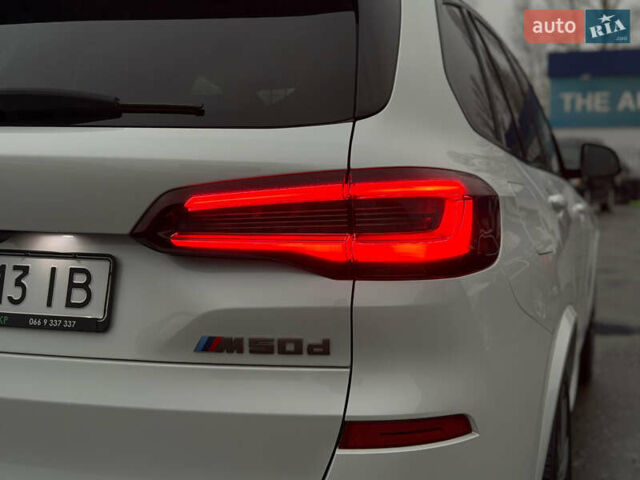 Белый БМВ Х5 М, объемом двигателя 2.99 л и пробегом 22 тыс. км за 92800 $, фото 19 на Automoto.ua