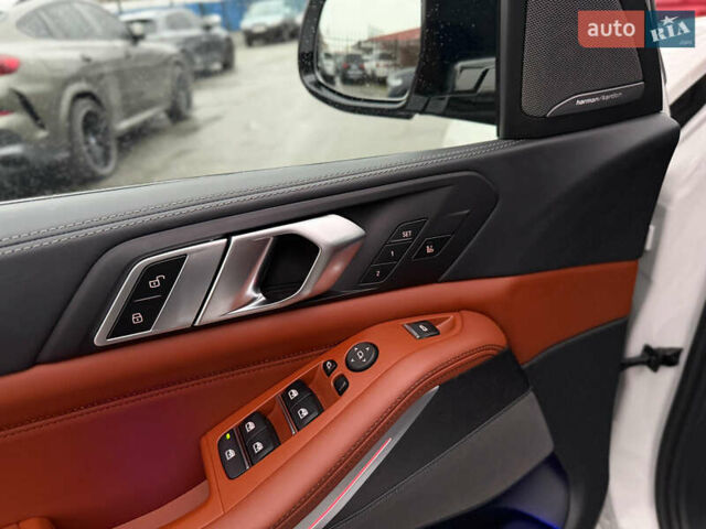 Белый БМВ Х5 М, объемом двигателя 2.99 л и пробегом 22 тыс. км за 92800 $, фото 42 на Automoto.ua