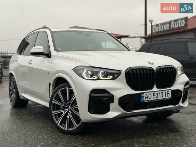 Белый БМВ Х5 М, объемом двигателя 2.99 л и пробегом 22 тыс. км за 92800 $, фото 4 на Automoto.ua