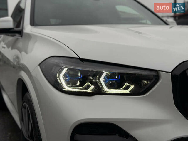 Белый БМВ Х5 М, объемом двигателя 2.99 л и пробегом 22 тыс. км за 92800 $, фото 28 на Automoto.ua