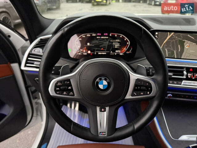 Белый БМВ Х5 М, объемом двигателя 2.99 л и пробегом 22 тыс. км за 92800 $, фото 69 на Automoto.ua