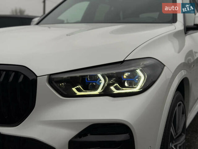 Белый БМВ Х5 М, объемом двигателя 2.99 л и пробегом 22 тыс. км за 92800 $, фото 34 на Automoto.ua
