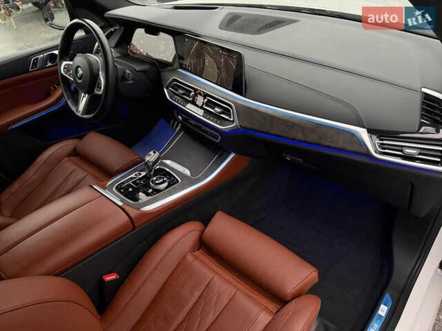 Белый БМВ Х5 М, объемом двигателя 2.99 л и пробегом 22 тыс. км за 92800 $, фото 60 на Automoto.ua