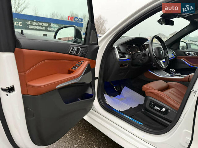 Белый БМВ Х5 М, объемом двигателя 2.99 л и пробегом 22 тыс. км за 92800 $, фото 37 на Automoto.ua