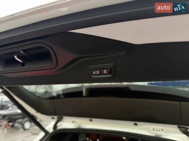 Белый БМВ Х5 М, объемом двигателя 2.99 л и пробегом 22 тыс. км за 92800 $, фото 47 на Automoto.ua