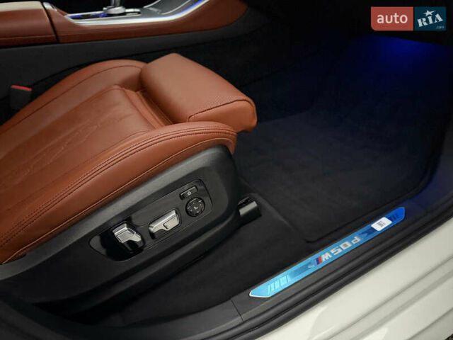 Белый БМВ Х5 М, объемом двигателя 2.99 л и пробегом 22 тыс. км за 92800 $, фото 63 на Automoto.ua