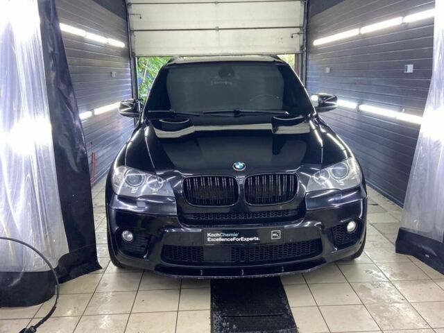 Черный БМВ Х5 М, объемом двигателя 0 л и пробегом 400 тыс. км за 15000 $, фото 2 на Automoto.ua