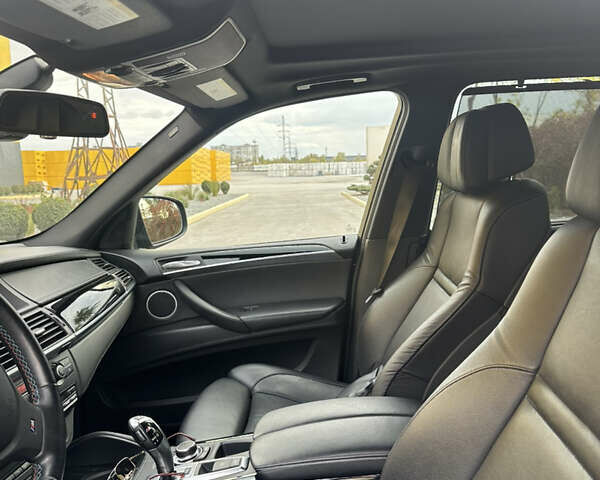 БМВ Х5 М 2012 в Днепре (Днепропетровске) на Automoto.ua Черный БМВ Х5 М, объемом двигателя 4.39 л и пробегом 52 тыс. км за 28000 $, фото 7 на Automoto.ua