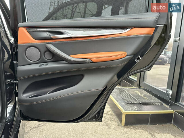 Черный БМВ Х5 М, объемом двигателя 4.39 л и пробегом 139 тыс. км за 38000 $, фото 23 на Automoto.ua