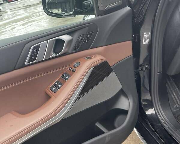 Чорний БМВ Х5 М, об'ємом двигуна 3 л та пробігом 40 тис. км за 68000 $, фото 7 на Automoto.ua