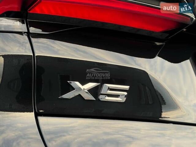 Черный БМВ Х5 М, объемом двигателя 3 л и пробегом 14 тыс. км за 114999 $, фото 31 на Automoto.ua