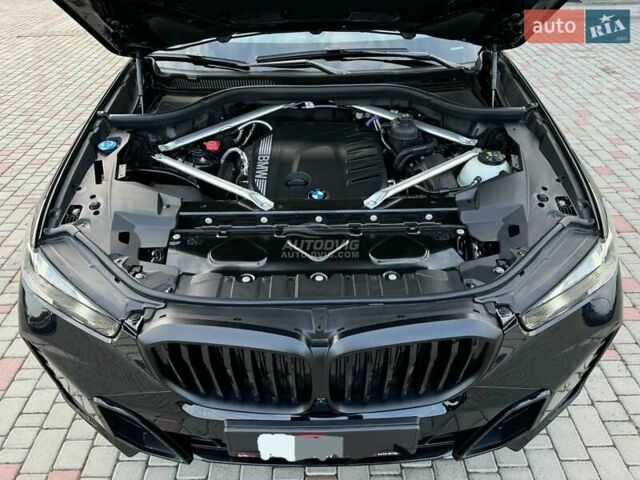 Черный БМВ Х5 М, объемом двигателя 3 л и пробегом 14 тыс. км за 114999 $, фото 91 на Automoto.ua