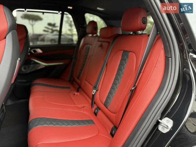 Черный БМВ Х5 М, объемом двигателя 4.39 л и пробегом 15 тыс. км за 168900 $, фото 95 на Automoto.ua