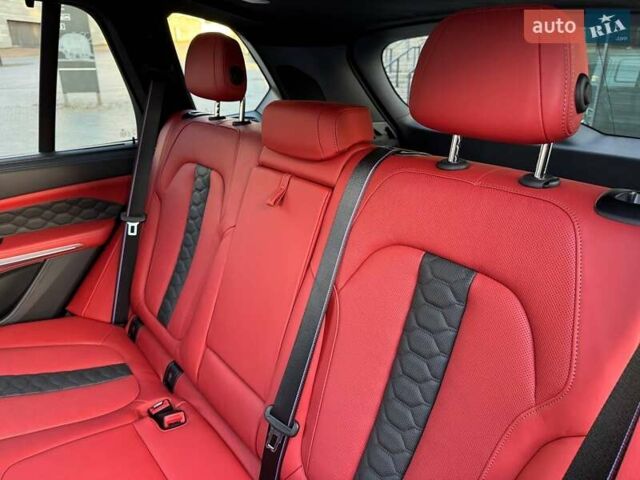 Черный БМВ Х5 М, объемом двигателя 4.4 л и пробегом 14 тыс. км за 175000 $, фото 42 на Automoto.ua