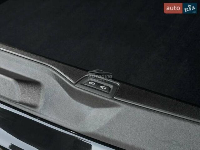 Черный БМВ Х5 М, объемом двигателя 3 л и пробегом 14 тыс. км за 114999 $, фото 53 на Automoto.ua