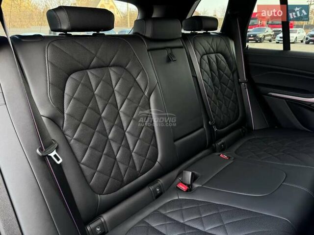 Черный БМВ Х5 М, объемом двигателя 3 л и пробегом 14 тыс. км за 114999 $, фото 57 на Automoto.ua