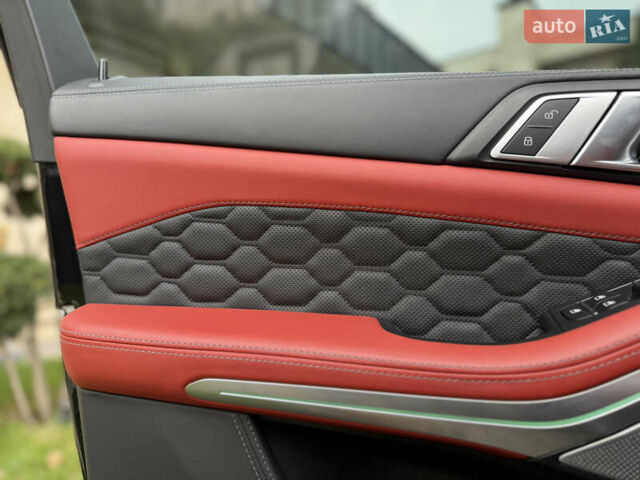 Черный БМВ Х5 М, объемом двигателя 4.39 л и пробегом 15 тыс. км за 168900 $, фото 44 на Automoto.ua