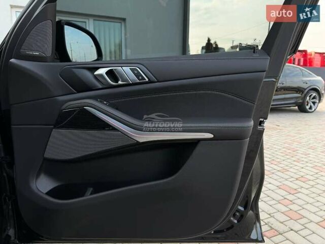 Черный БМВ Х5 М, объемом двигателя 3 л и пробегом 14 тыс. км за 114999 $, фото 62 на Automoto.ua