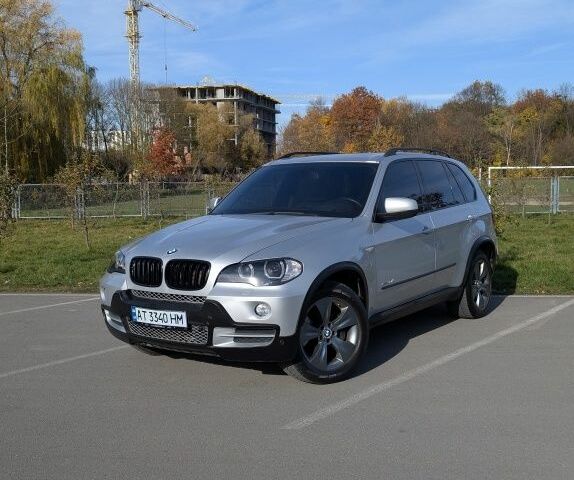 Серый БМВ Х5 М, объемом двигателя 3 л и пробегом 310 тыс. км за 14100 $, фото 14 на Automoto.ua