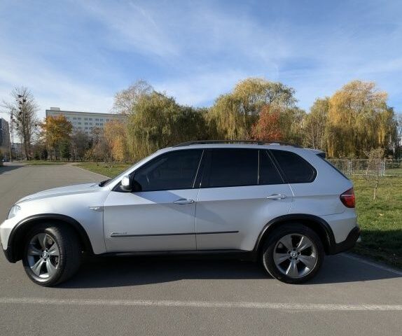 Серый БМВ Х5 М, объемом двигателя 3 л и пробегом 310 тыс. км за 14100 $, фото 10 на Automoto.ua