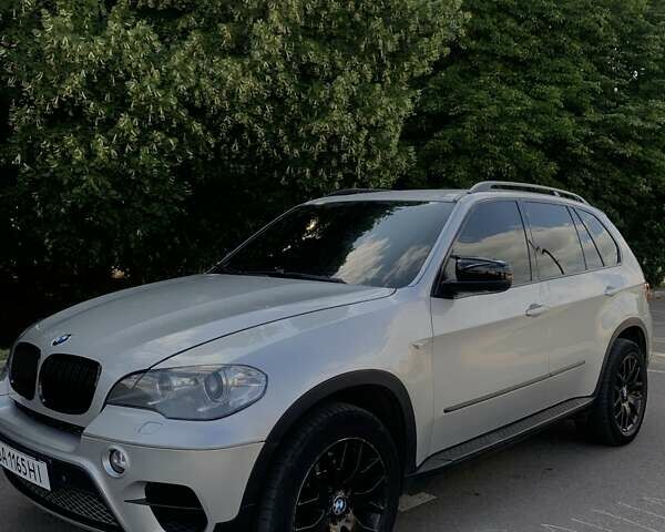 Серый БМВ Х5 М, объемом двигателя 4.39 л и пробегом 275 тыс. км за 14200 $, фото 4 на Automoto.ua