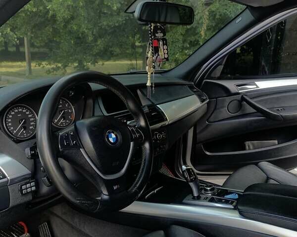 Серый БМВ Х5 М, объемом двигателя 4.39 л и пробегом 275 тыс. км за 14200 $, фото 8 на Automoto.ua