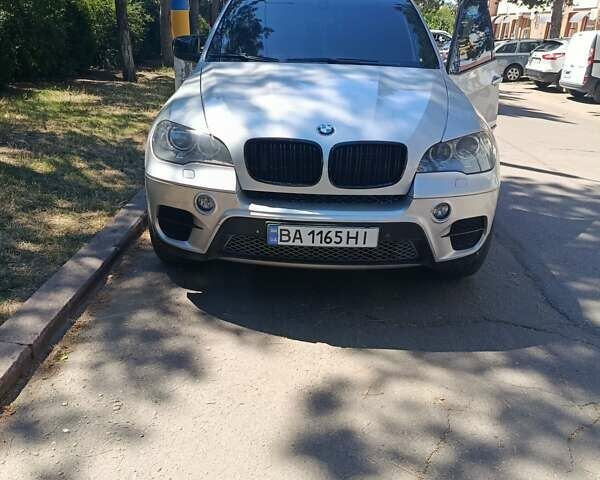 Серый БМВ Х5 М, объемом двигателя 4.39 л и пробегом 275 тыс. км за 14200 $, фото 9 на Automoto.ua