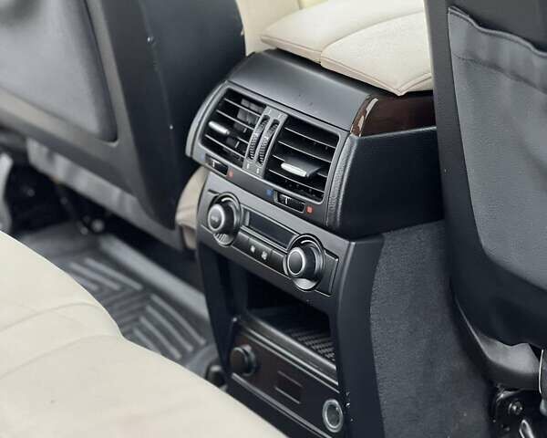 Сірий БМВ Х5 М, об'ємом двигуна 0 л та пробігом 227 тис. км за 16777 $, фото 20 на Automoto.ua