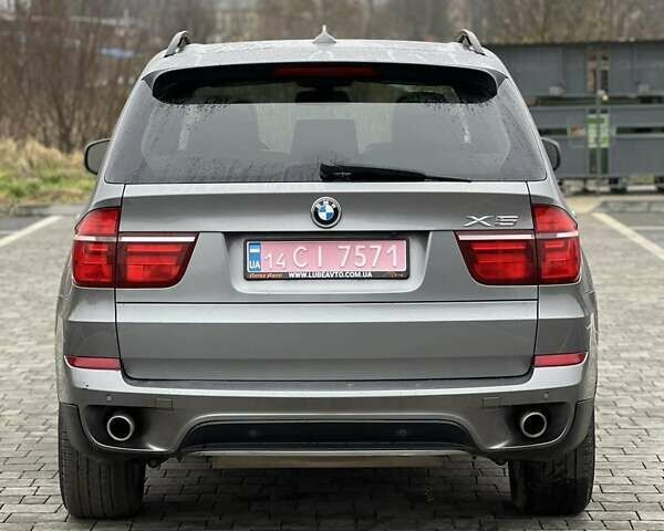Сірий БМВ Х5 М, об'ємом двигуна 0 л та пробігом 227 тис. км за 16777 $, фото 1 на Automoto.ua