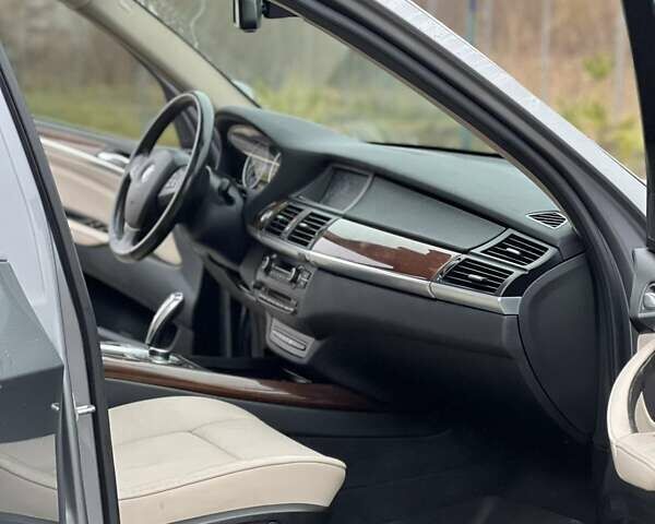 Сірий БМВ Х5 М, об'ємом двигуна 0 л та пробігом 227 тис. км за 16777 $, фото 28 на Automoto.ua