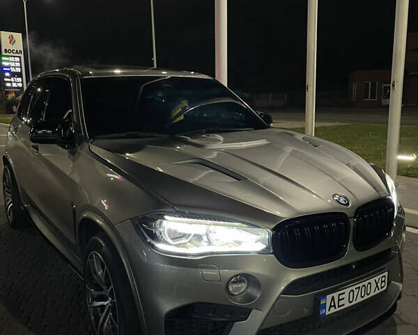 Серый БМВ Х5 М, объемом двигателя 4.39 л и пробегом 137 тыс. км за 40000 $, фото 93 на Automoto.ua