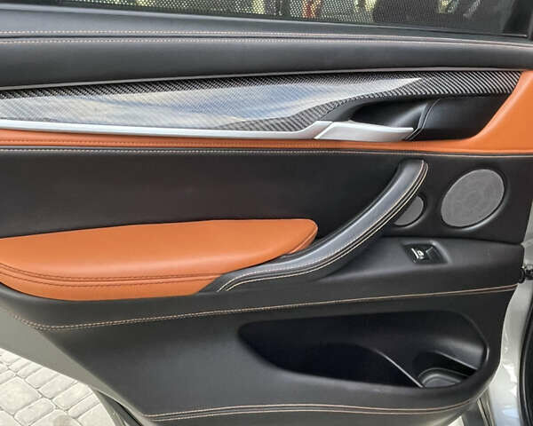 Серый БМВ Х5 М, объемом двигателя 4.39 л и пробегом 137 тыс. км за 40000 $, фото 51 на Automoto.ua