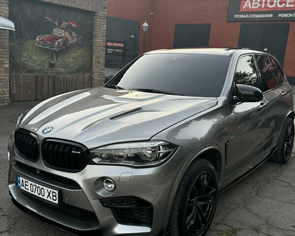 Серый БМВ Х5 М, объемом двигателя 4.39 л и пробегом 137 тыс. км за 40000 $, фото 4 на Automoto.ua