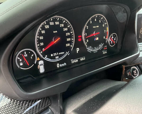 Серый БМВ Х5 М, объемом двигателя 4.39 л и пробегом 137 тыс. км за 40000 $, фото 61 на Automoto.ua