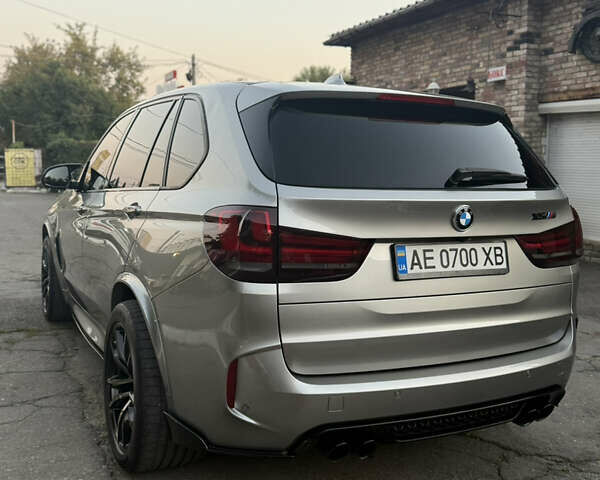 Серый БМВ Х5 М, объемом двигателя 4.39 л и пробегом 137 тыс. км за 40000 $, фото 7 на Automoto.ua